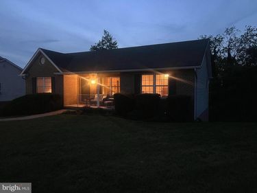 1076 STUART DRIVE, FRONT ROYAL, VA 22630