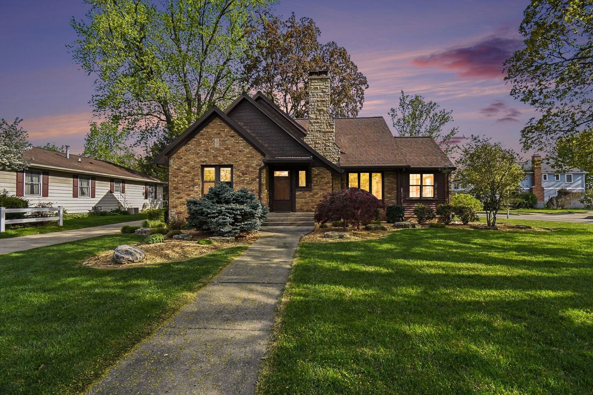 623 E Central Avenue, Zeeland, MI 49464 Main Photo