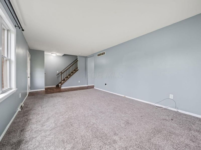 855 Loire Valley Circle, Marion, OH 43302 Photo 12