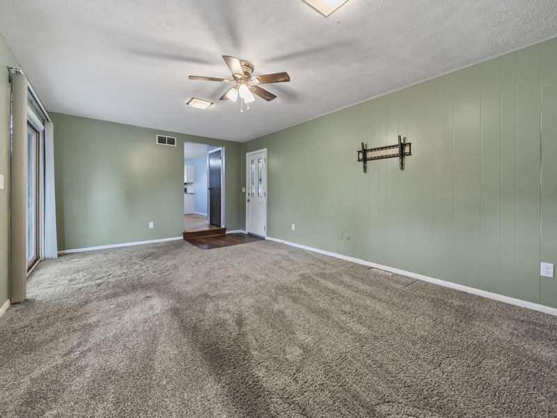 855 Loire Valley Circle, Marion, OH 43302 Photo 24