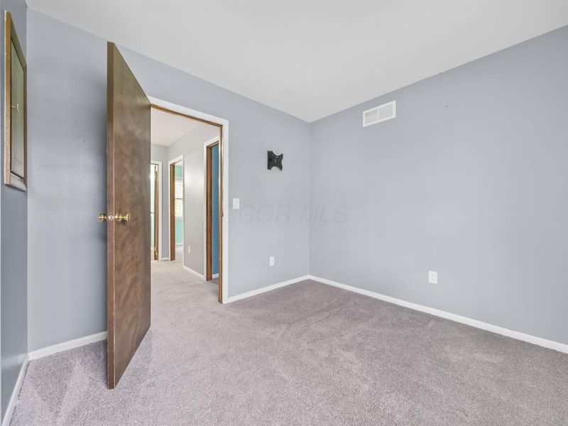 855 Loire Valley Circle, Marion, OH 43302 Photo 37