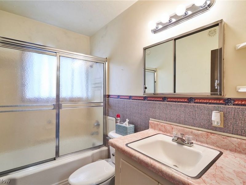 7322 Markal Drive, Middleburg Heights, OH 44130 Photo 14