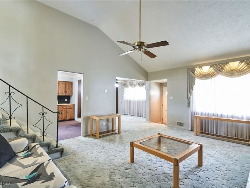7322 Markal Drive, Middleburg Heights, OH 44130 Photo 5