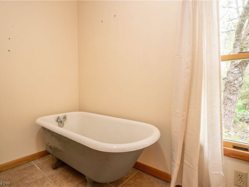 2393 Goodenough Avenue, Akron, OH 44320 Photo 15