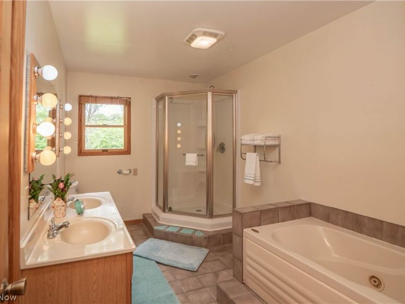 2393 Goodenough Avenue, Akron, OH 44320 Photo 24