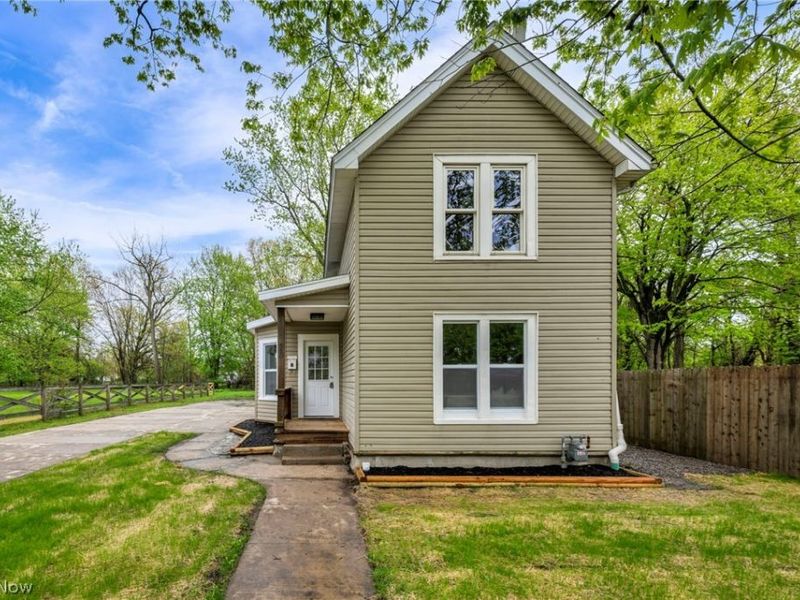 724 W 33rd Street, Ashtabula, OH 44004 Photo 1