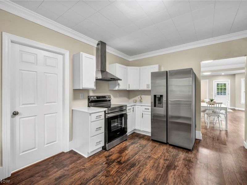724 W 33rd Street, Ashtabula, OH 44004 Photo 17