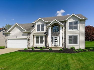 333 Danbury Lane, Richmond Heights, OH 44143