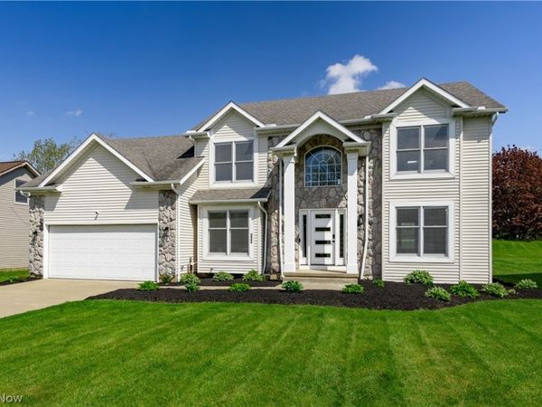 333 Danbury Lane , Richmond Heights, OH 44143