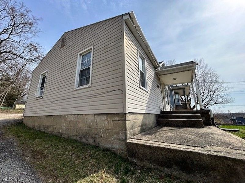 155 Fernwood Avenue , Barberton, OH 44203 Photo 2
