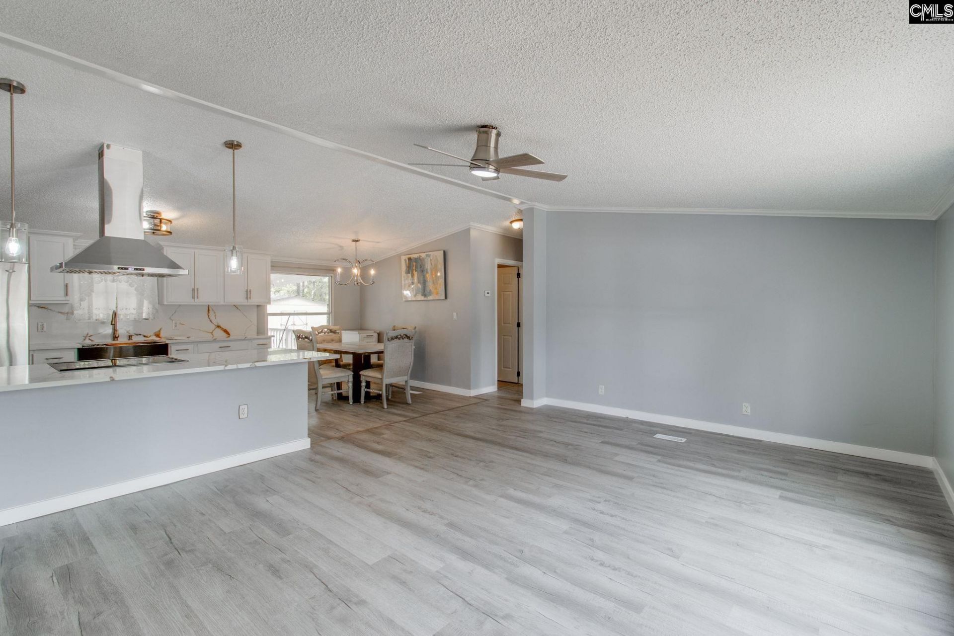 720 Woodtrail Drive  Photo 4