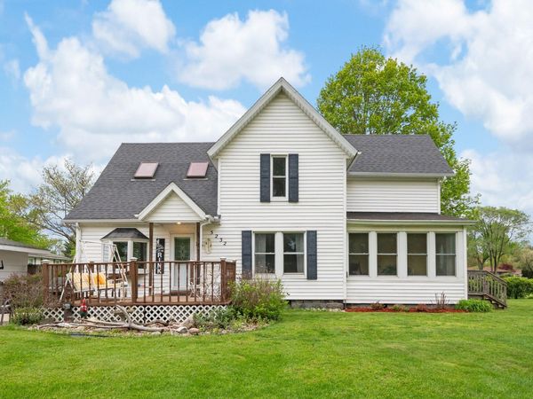 5232 Washington Avenue, St. Joseph, MI 49085