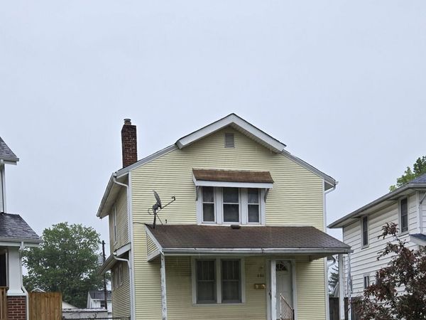 686 S Burgess Avenue , Columbus, OH 43204