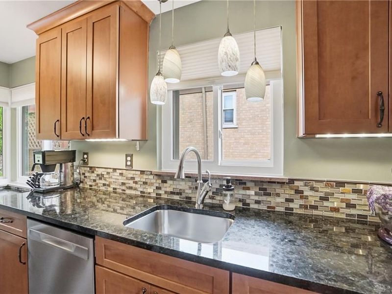 2799 Losantiridge Avenue, Cincinnati, OH 45213 Photo 9