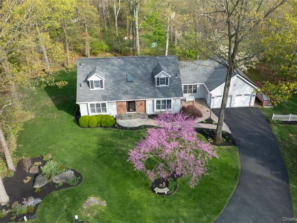 11 E Salem Road , Fishkill, NY 12524