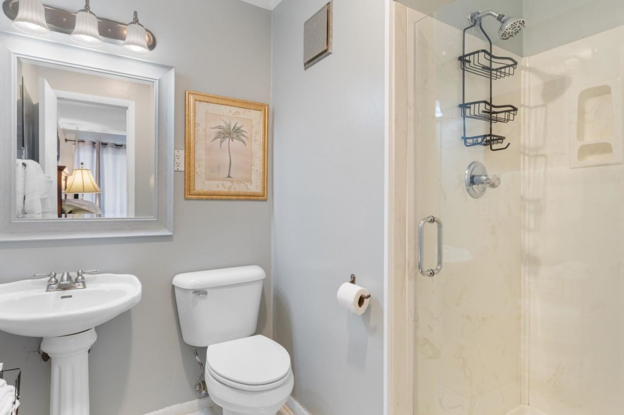 207 N Ocean Blvd. Photo 22