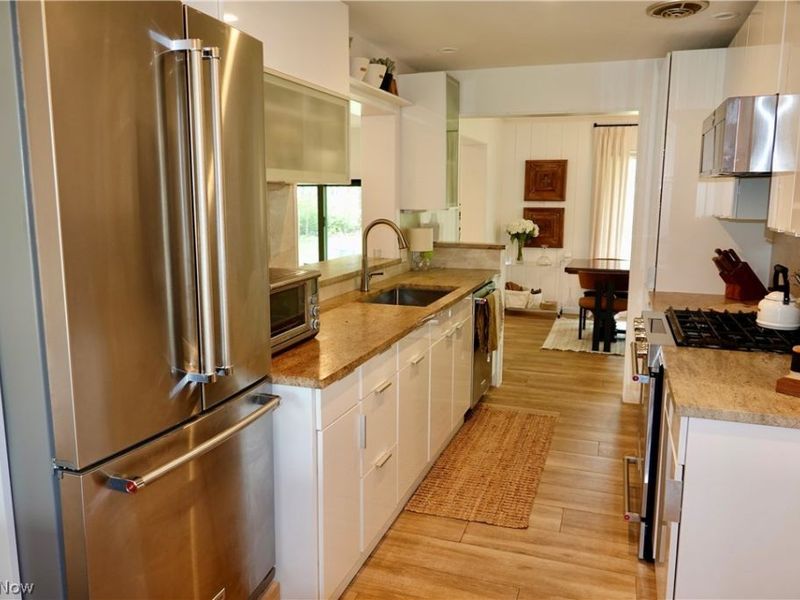 6842 Metro Park Drive , Mayfield Village, OH 44143 Photo 21