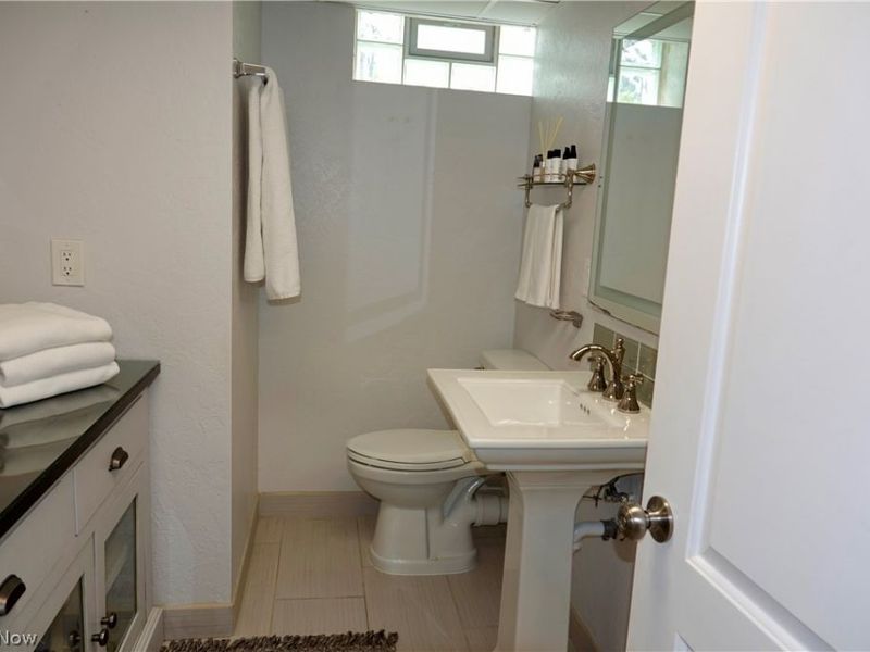 6842 Metro Park Drive, Mayfield Village, OH 44143 Photo 38