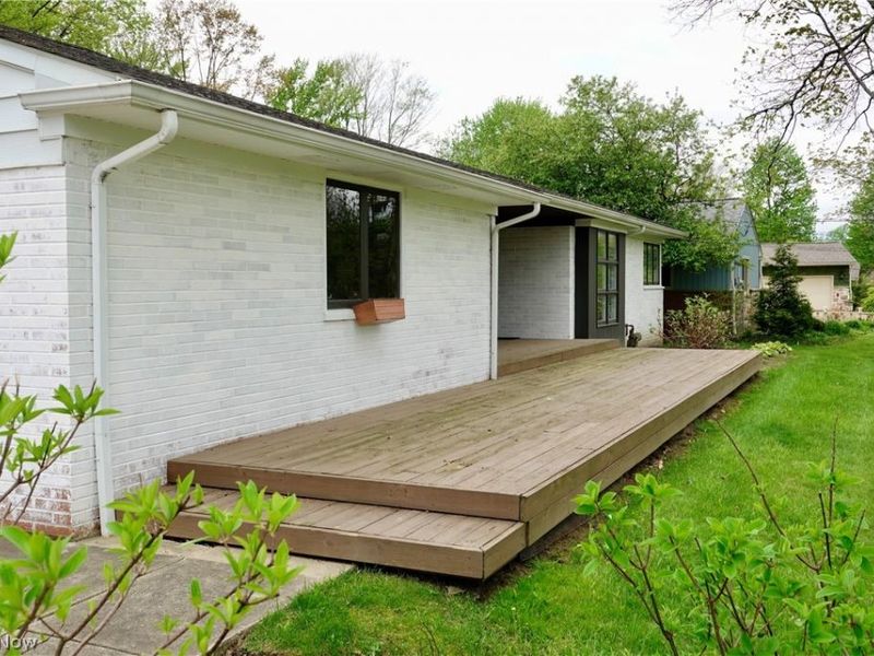 6842 Metro Park Drive, Mayfield Village, OH 44143 Photo 6