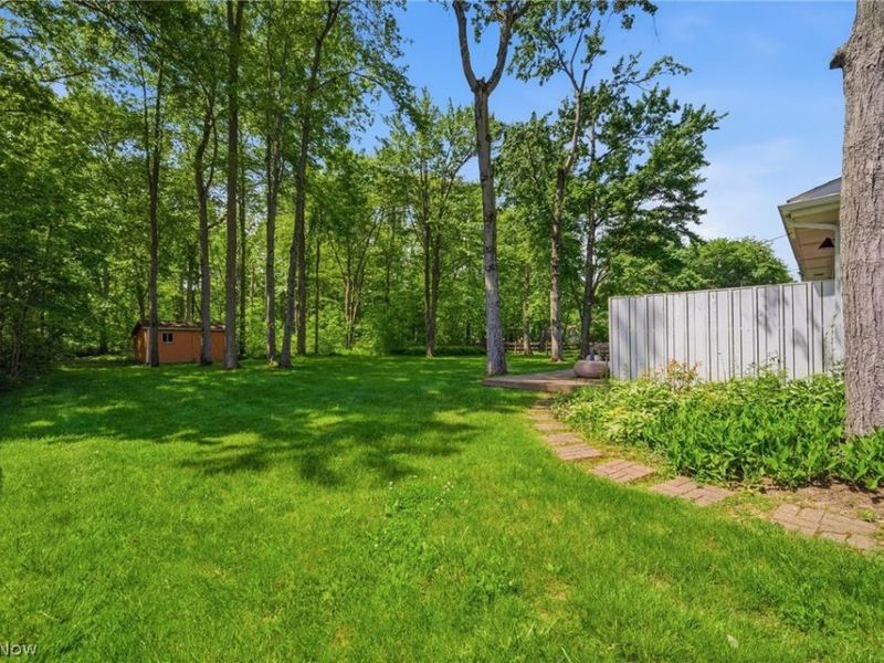 6842 Metro Park Drive, Mayfield Village, OH 44143 Photo 7