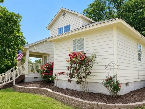 748 County Road 1560, Chico, TX 76431
