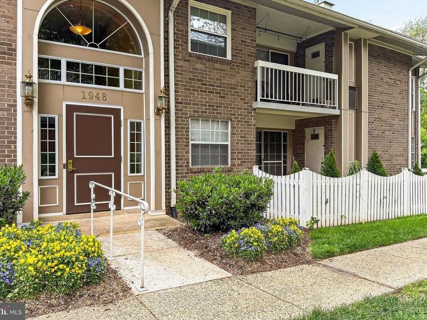 1948 Kennedy Drive, Unit 203, McLean, VA 22102 Main Photo
