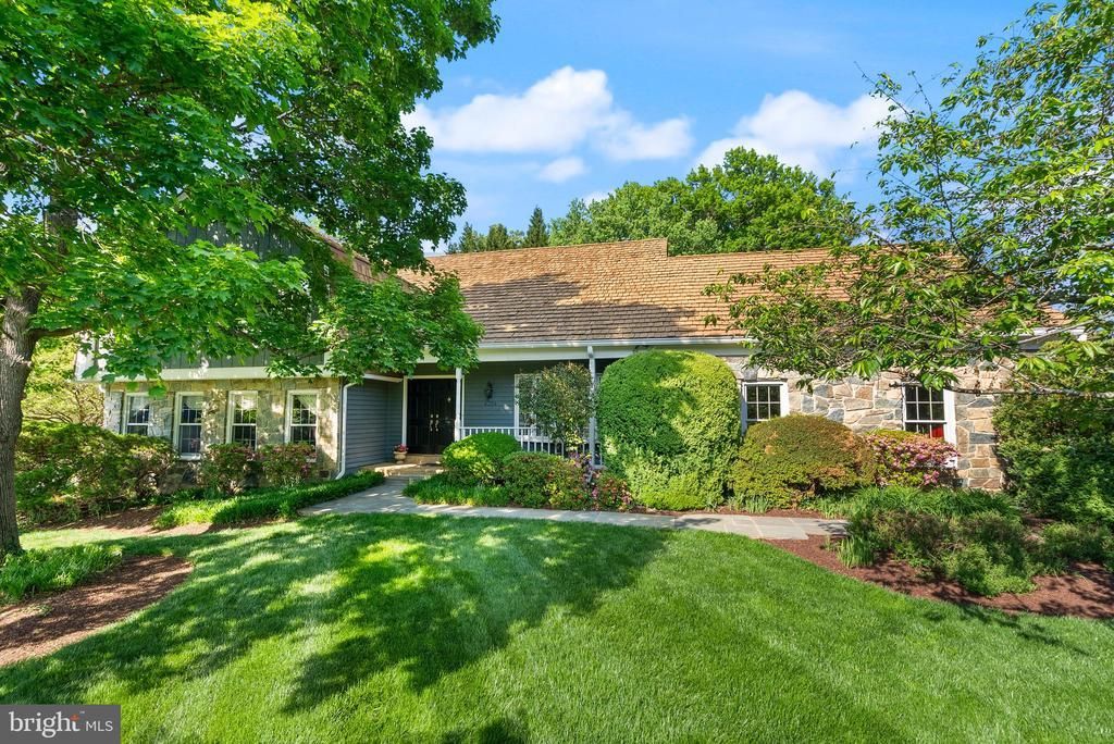 6354 Chowning Place, McLean, VA 22101 Main Photo