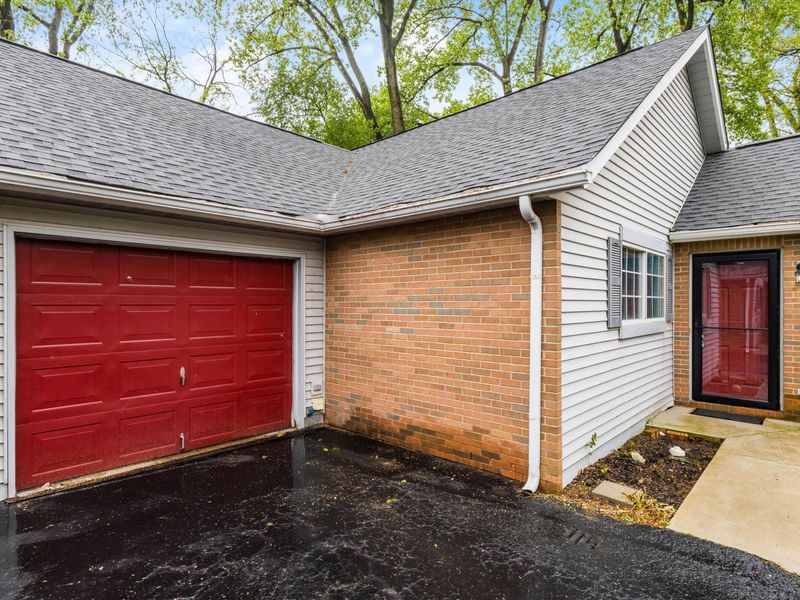 195 Timbers Drive , Columbus, OH 43230 Photo 16