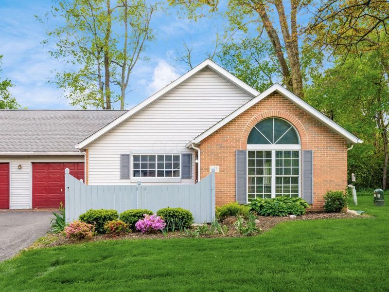 195 Timbers Drive , Columbus, OH 43230 Photo 2
