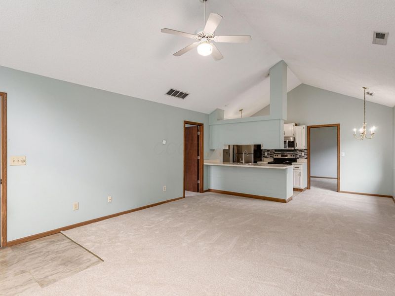 195 Timbers Drive , Columbus, OH 43230 Photo 23