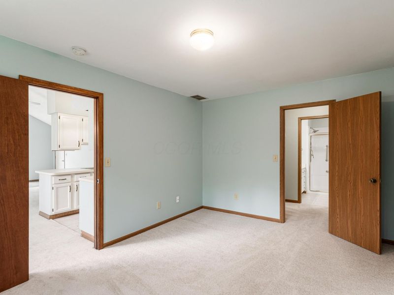 195 Timbers Drive , Columbus, OH 43230 Photo 31