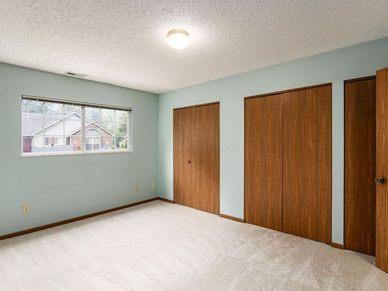195 Timbers Drive , Columbus, OH 43230 Photo 38