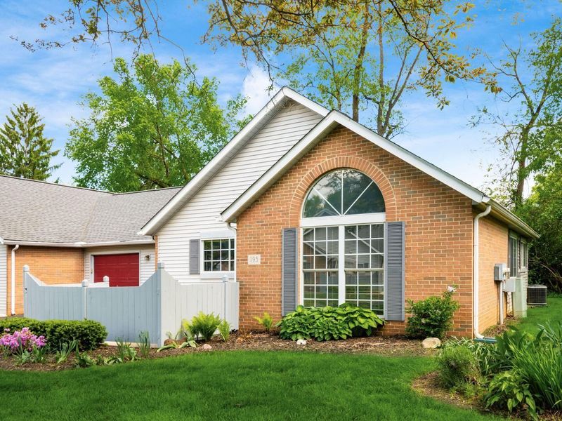 195 Timbers Drive , Columbus, OH 43230 Photo 4