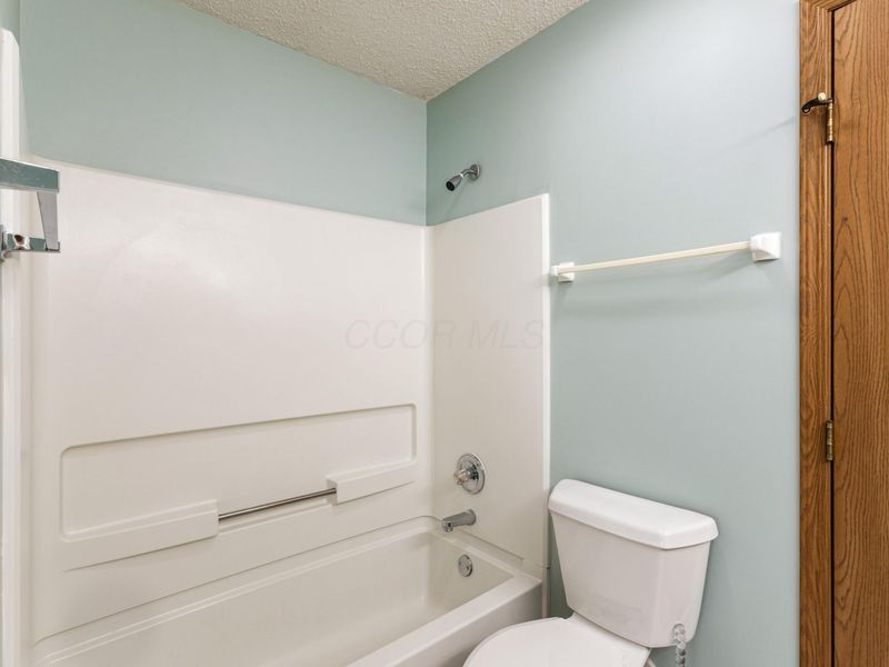 195 Timbers Drive , Columbus, OH 43230 Photo 41