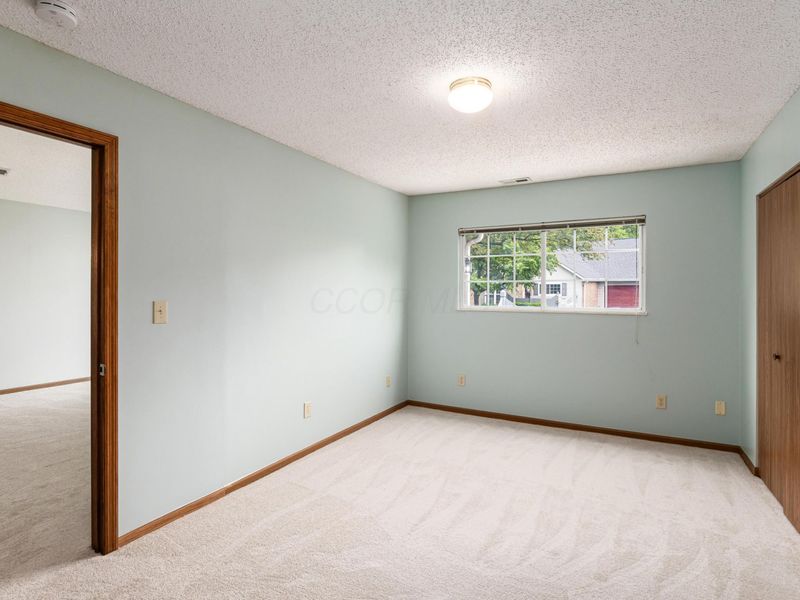 195 Timbers Drive , Columbus, OH 43230 Photo 42