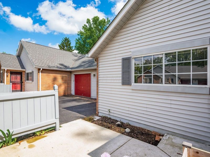 195 Timbers Drive , Columbus, OH 43230 Photo 7