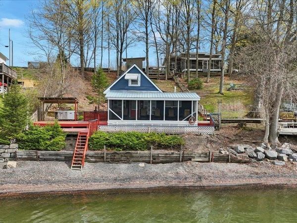 268 Lakeside Lane, Addison, VT 05491