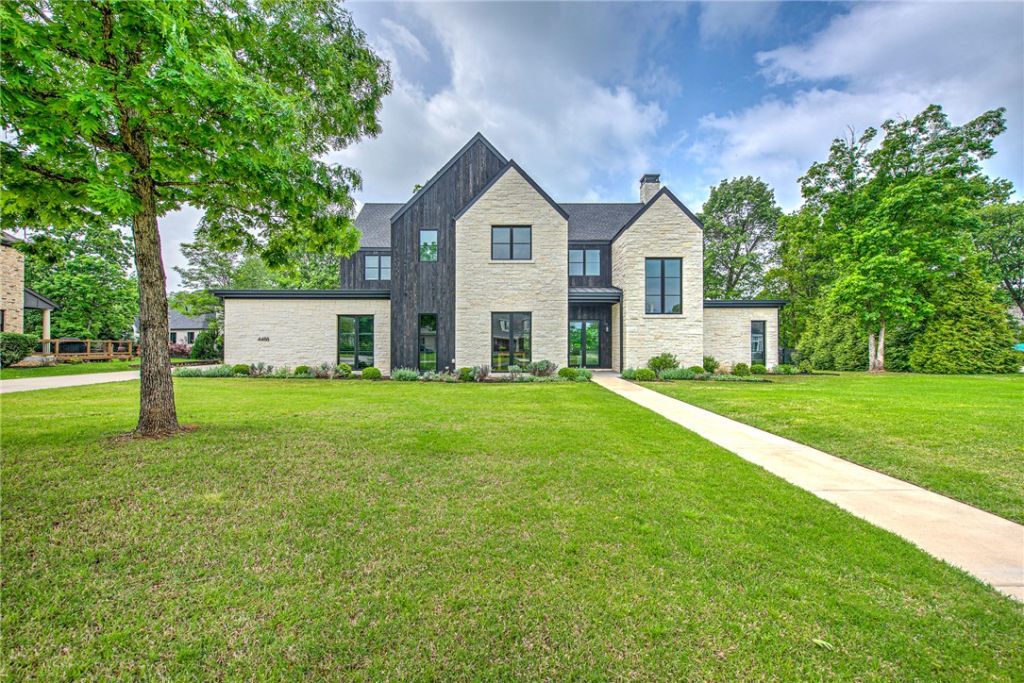 4488 Clear Creek Boulevard, Fayetteville, AR 72704 Main Photo