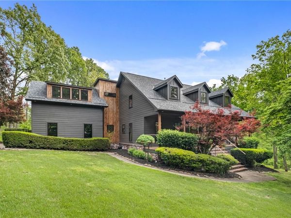 1 Saddleworth Place , Bentonville, AR 72712