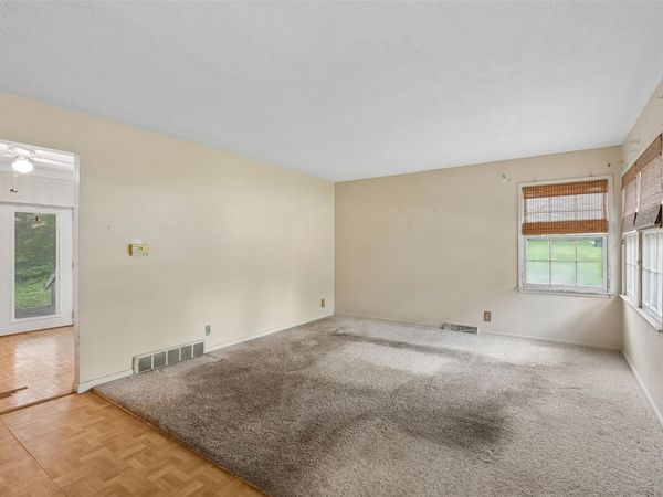 4434 SE 3rd Street, Des Moines, IA 50315