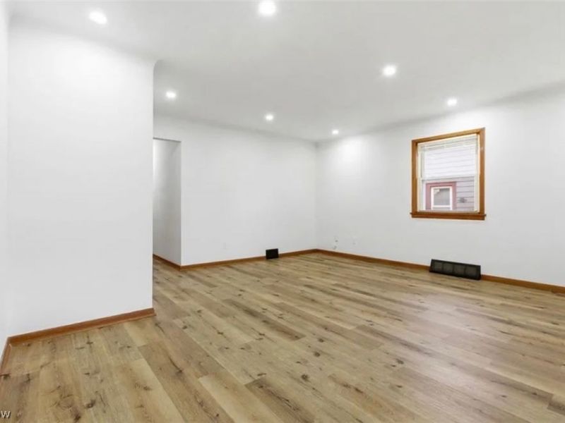 4422 E 141st Street , Cleveland, OH 44128 Photo 7