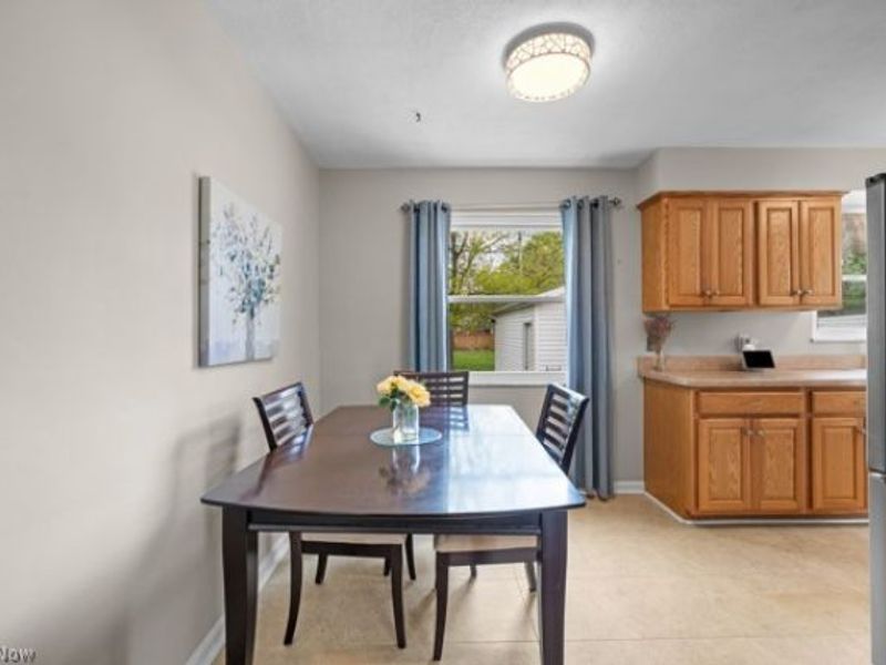 4052 W 223rd Street , Fairview Park, OH 44126 Photo 14