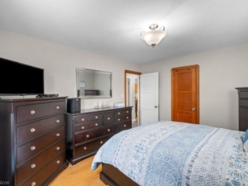 4052 W 223rd Street , Fairview Park, OH 44126 Photo 9