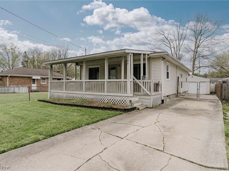 186 Pocantico Avenue , Akron, OH 44312 Photo 1