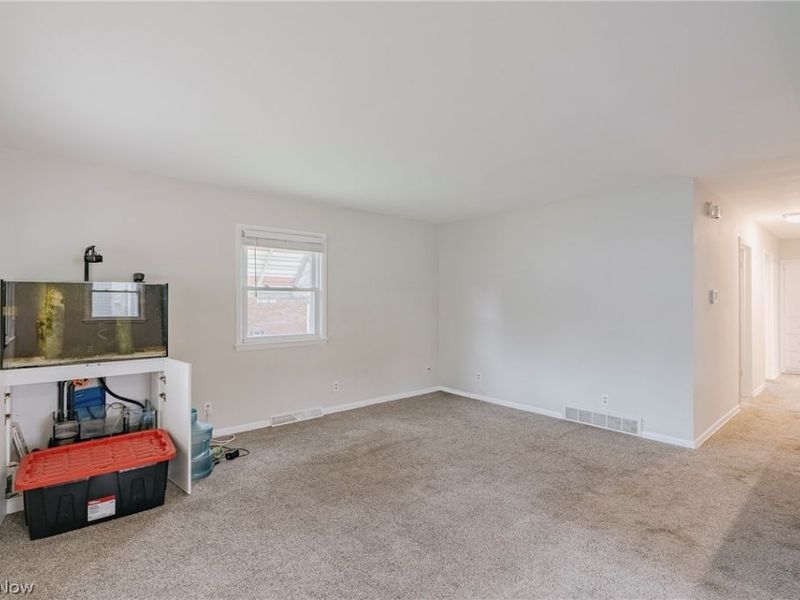 186 Pocantico Avenue , Akron, OH 44312 Photo 8