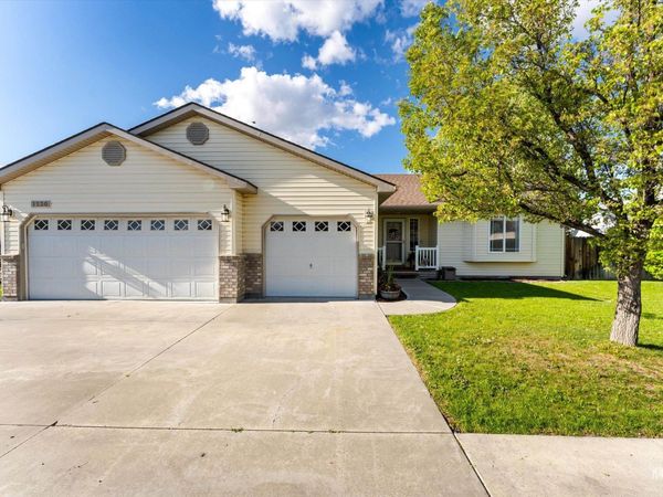 1230 NW Pintail, Mountain Home, ID 83647
