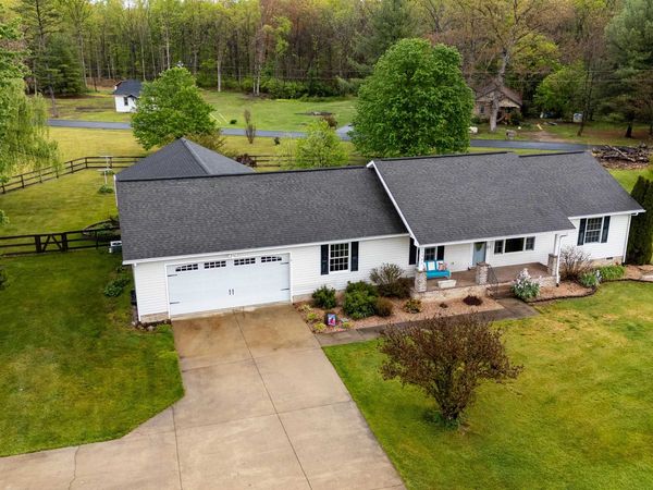 1582 HOWARDSVILLE TPKE, STUARTS DRAFT, VA 24477