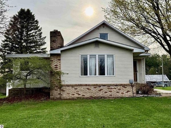 5322 Lachance Road S, Lake City, MI 49651