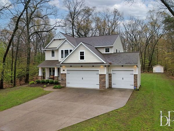 14282 Mackinaw Trail, Grand Haven, MI 49417