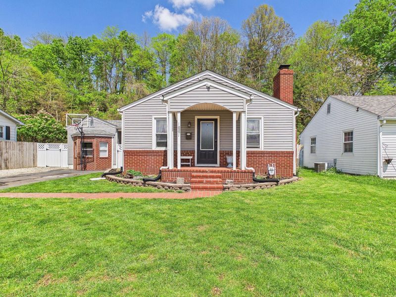 1041 Sugar Grove Road SE, Lancaster, OH 43130 Photo 1